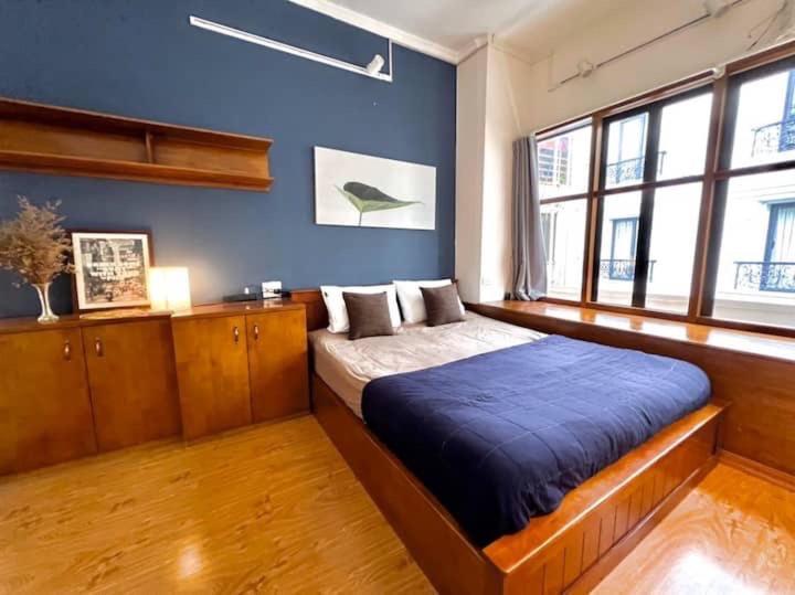 Nice Room Located Right Next To The Old Quarter Can Phong Nhieu Anh Sang Tai Ngay Gan Pho Di Bo Ho Guom Hanoi Exterior foto