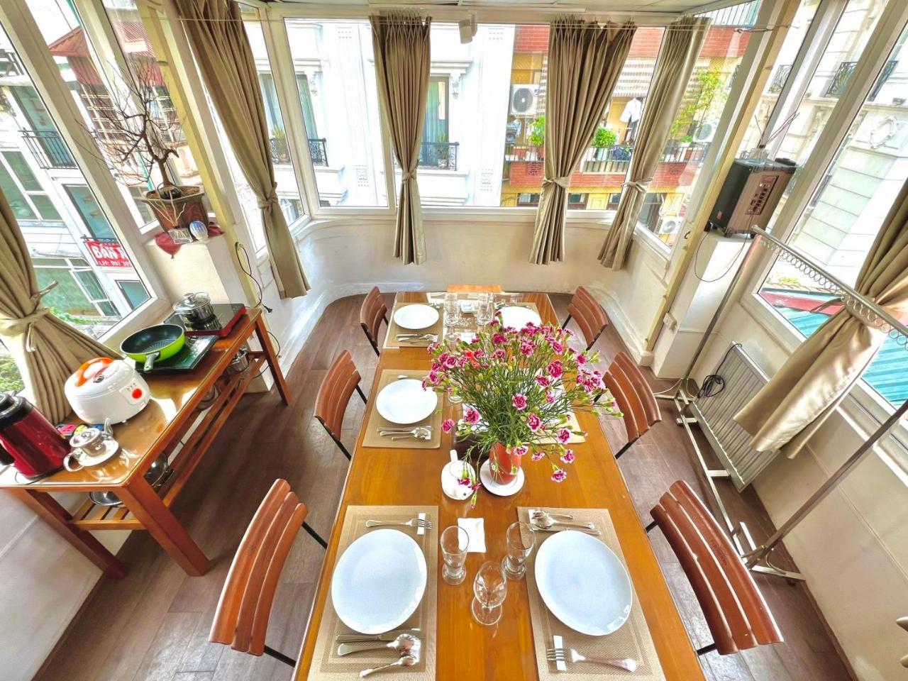 Nice Room Located Right Next To The Old Quarter Can Phong Nhieu Anh Sang Tai Ngay Gan Pho Di Bo Ho Guom Hanoi Exterior foto